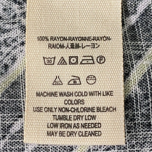 Free People Walking On A Dream Black Tunic Blouse Open Back size Medium - Picture 7 of 7